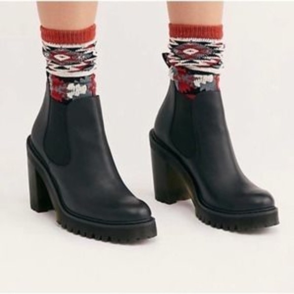 Dr. Martens Hurston Leather Heeled Chelsea Lug Sole Boots Booties Size 9 - Picture 4 of 4